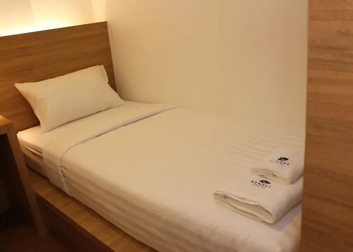 Atnest Hotel 2*